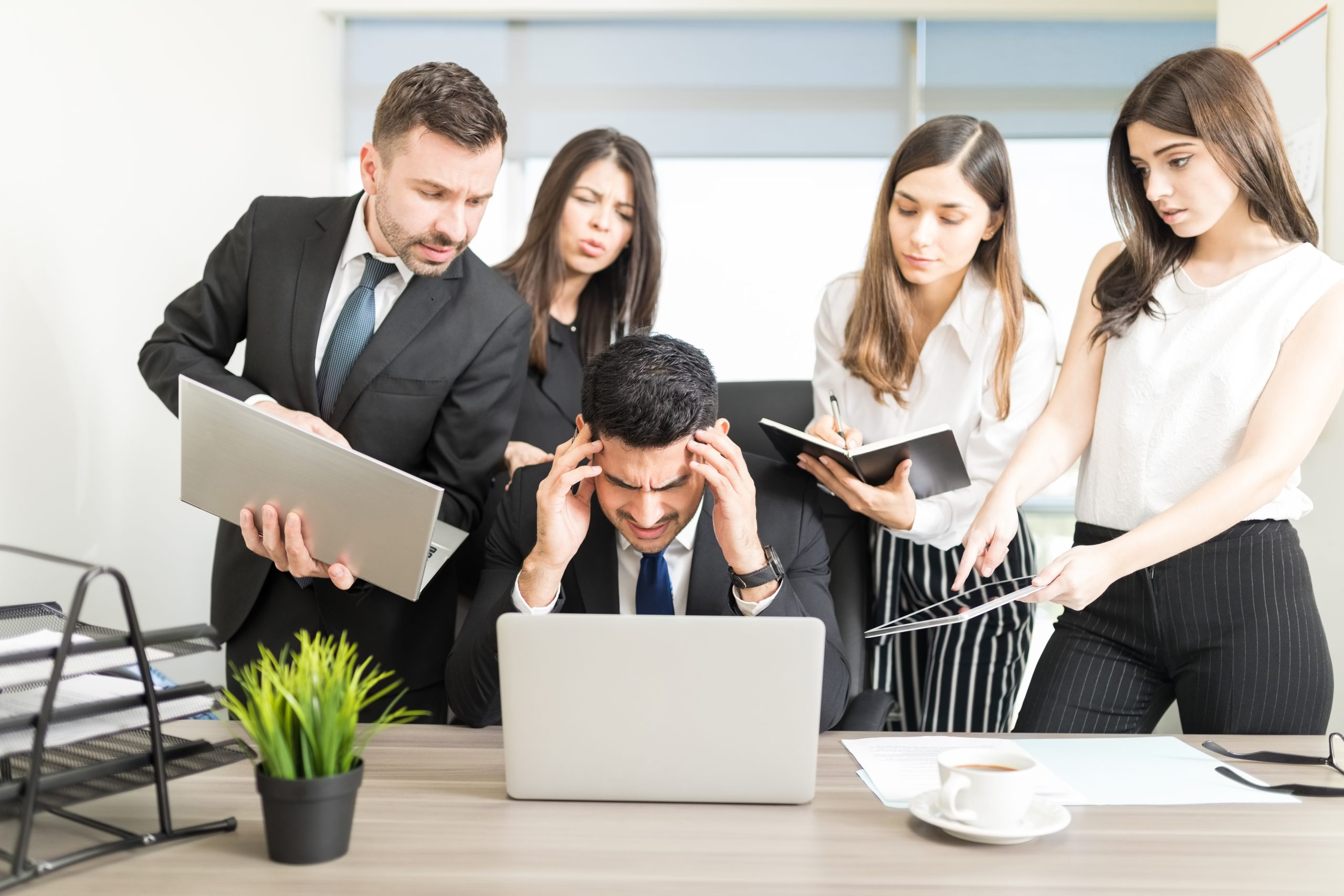 Cómo trabajar inteligente y dejar de ser el apagafuegos de tu empresa